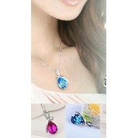 #7024 Women Pink Crystal Oval Drop Pendant Necklace with chain