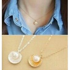 #7039 Fashion Simulated Pearl Jewelry Christmas Gift Shell Statement Necklace