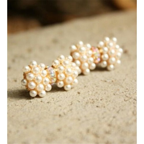 #1231 Women's Fashion White Pearl Bow Pearl Stud Earrings