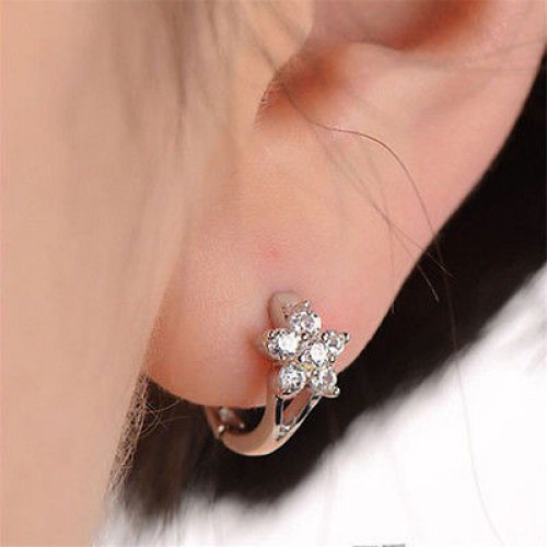 #1260 1Pair Fashion Ladies Snowflake Ear Stud Earrings