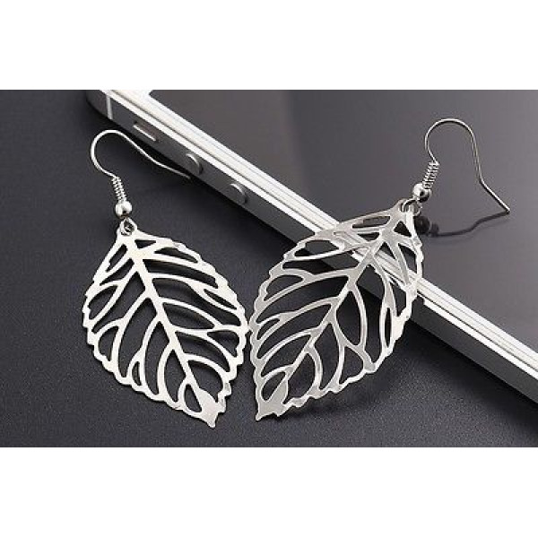 #1302 fashion vintage charm Bohemian noble hollow leaf jewellery earrings women