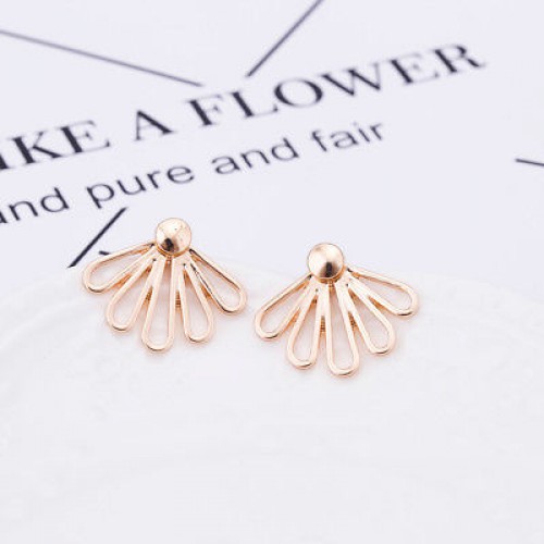 #1339 2017 Gold hollow front and rear earrings 5 petals smooth combination