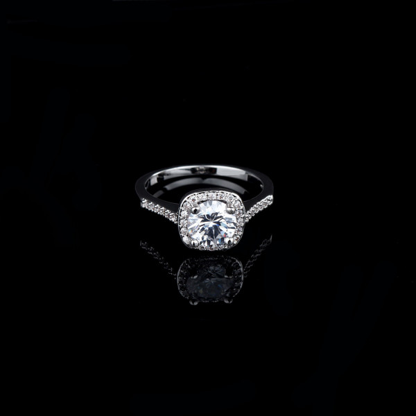9385 Big Diamond studded daily wear party wedding proposal love Titanium ring