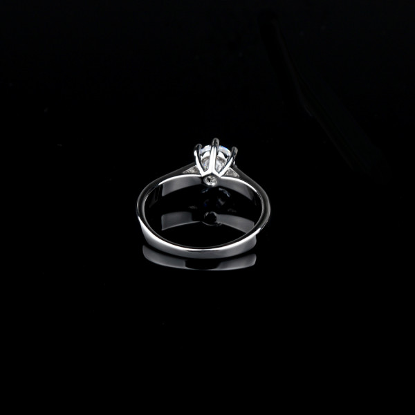 9405 Single diamond studded wedding love engagement love Platinum propose girl women partywear