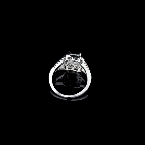 9406 Square diamond studded wedding love engagement love Platinum