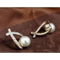 #1001 Crystal Rhinestone simulated pearl Bowknot Design Girls Ear Stud Earring
