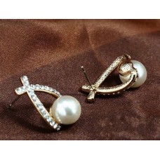 #1001 Crystal Rhinestone simulated pearl Bowknot Design Girls Ear Stud Earring