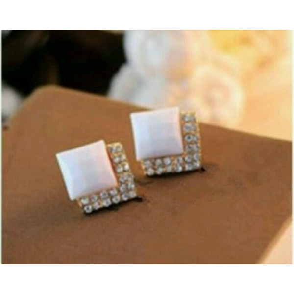 #1010 New trend fashion Retro Square luxury imitation diamond earrings