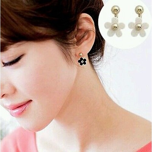 #1189 HOT! Women's Daisy Golden Ball black  Petal Flower Rear Wear Stud Earring