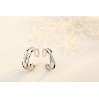 9336 couple ring hands hold Japanese and Korean openwork diamonds live mouth opening marriage ring